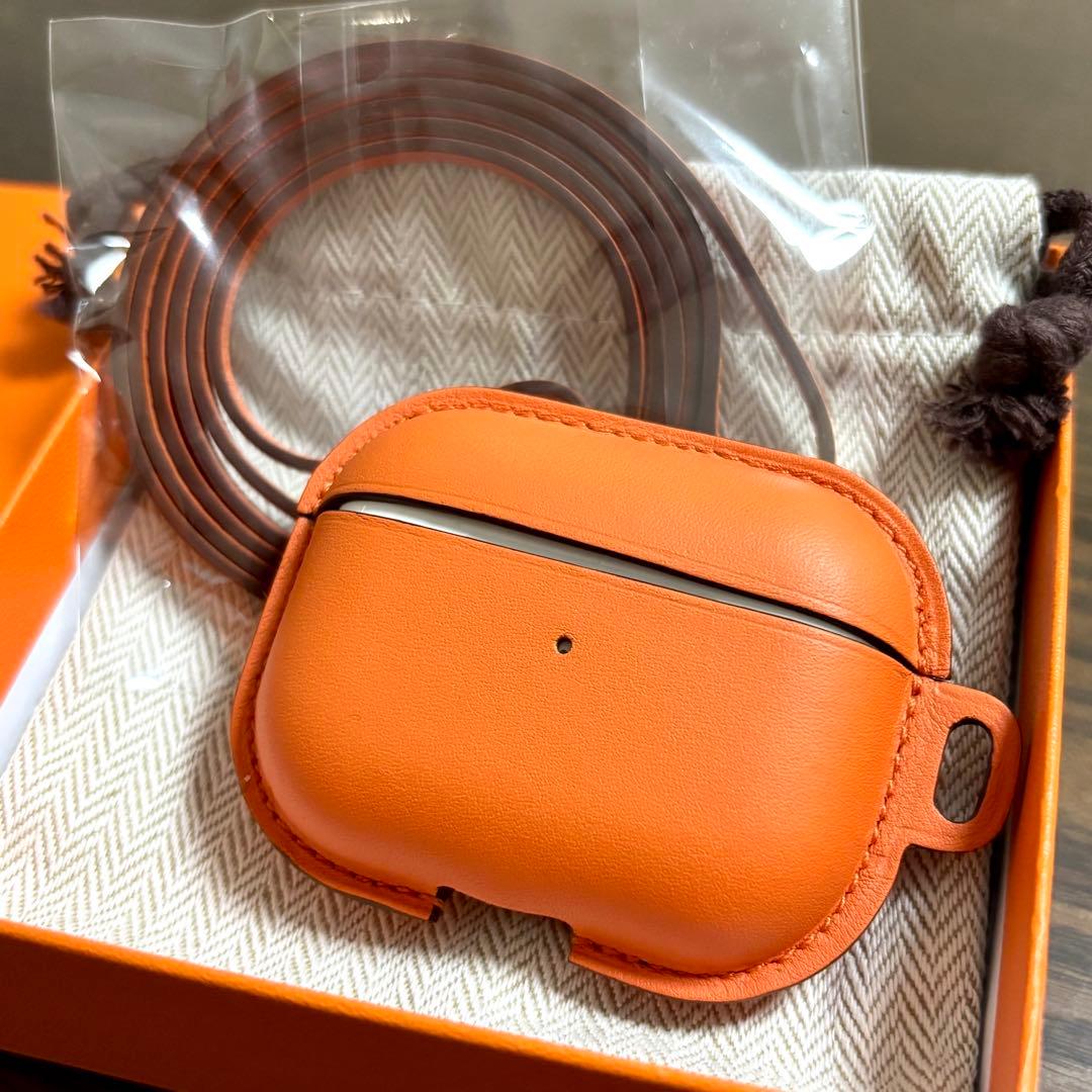 ［未使用］エルメス AirPods Pro2 イヤホンケース　2023 オレンジ