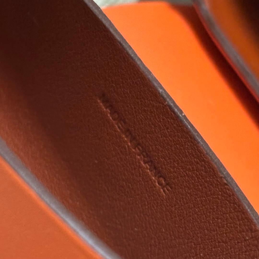 ［未使用］エルメス AirPods Pro2 イヤホンケース　2023 オレンジ