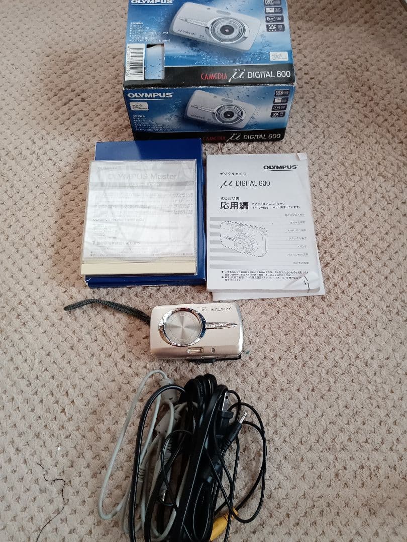 OLYMPUS μ DIGITAL 600 コンパクトデジタルカメラ