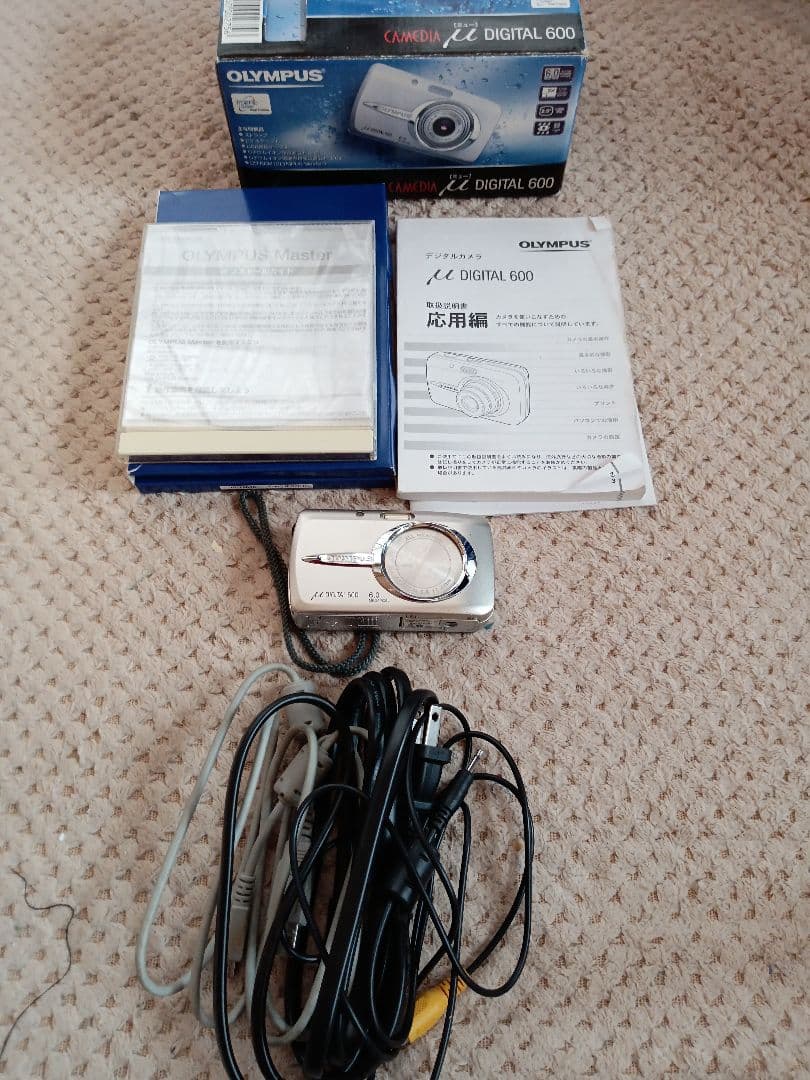 OLYMPUS μ DIGITAL 600 コンパクトデジタルカメラ