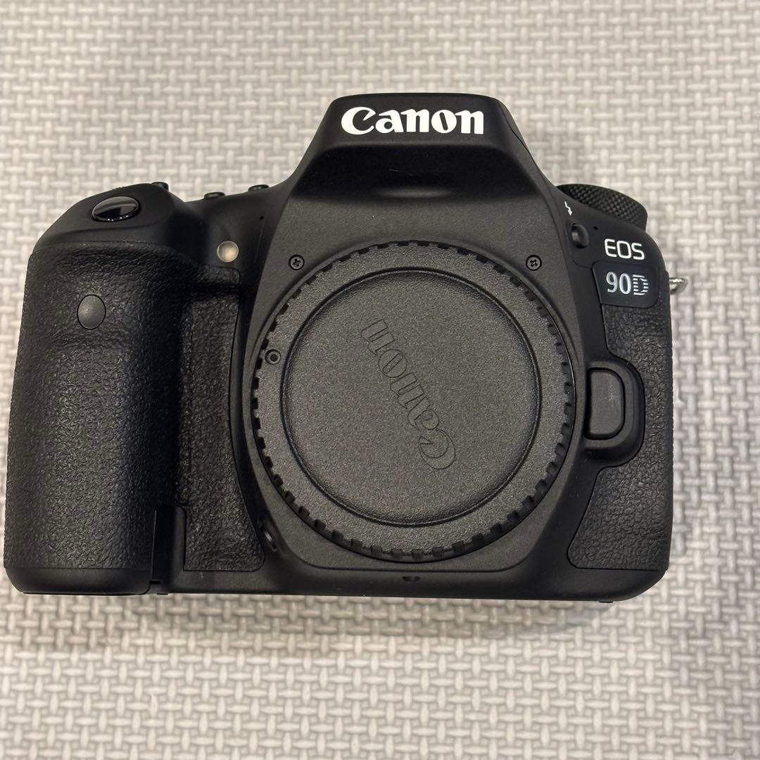 【極美品】Canon EOS 90D ボディ　ショット数2000未満