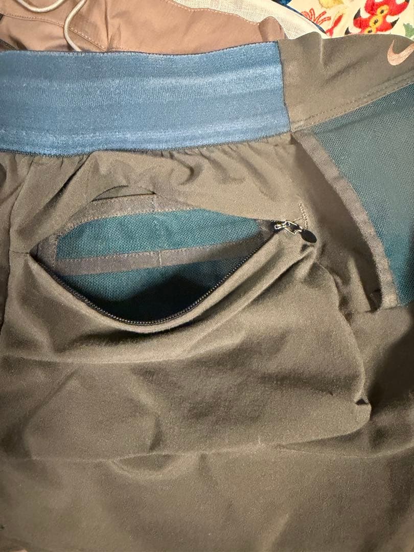 値下NIKE GYAKUSOU レディースジャケットxs　パンツS セットアップ