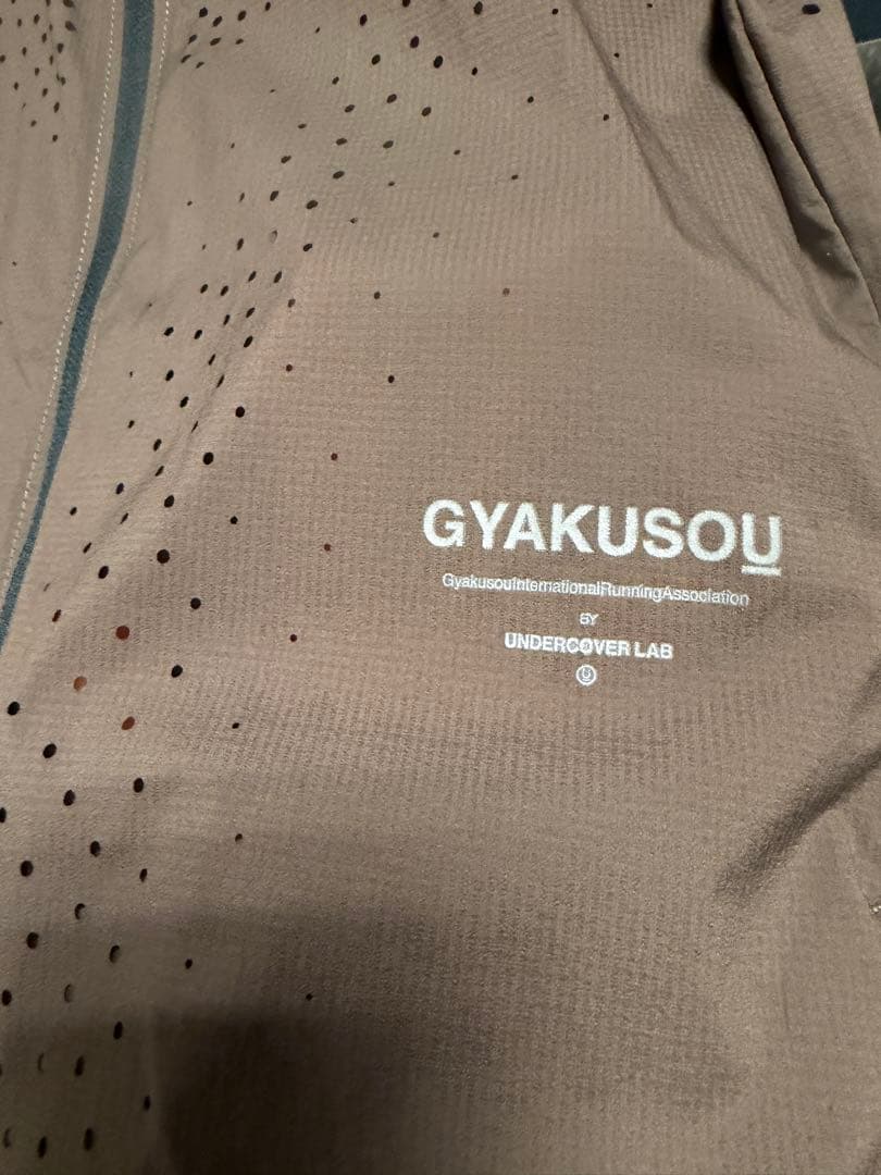 値下NIKE GYAKUSOU レディースジャケットxs　パンツS セットアップ