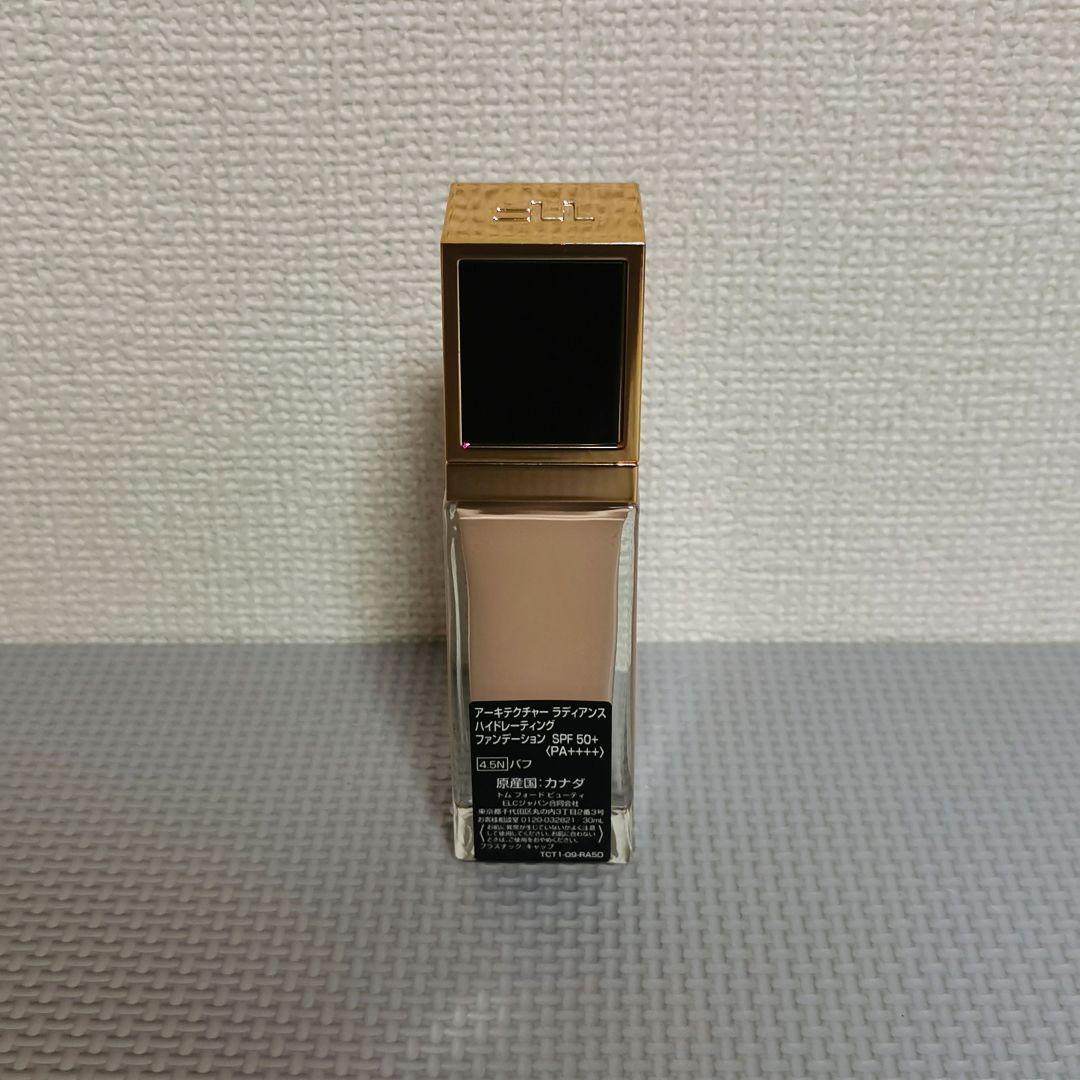 トムフォード アーキテクチャー ラディアンス ハイドレーティングファンデーション