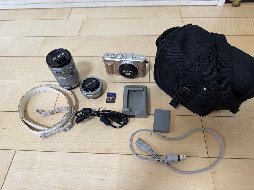 OLYMPUS PEN E-PL9 レンズ2本付き