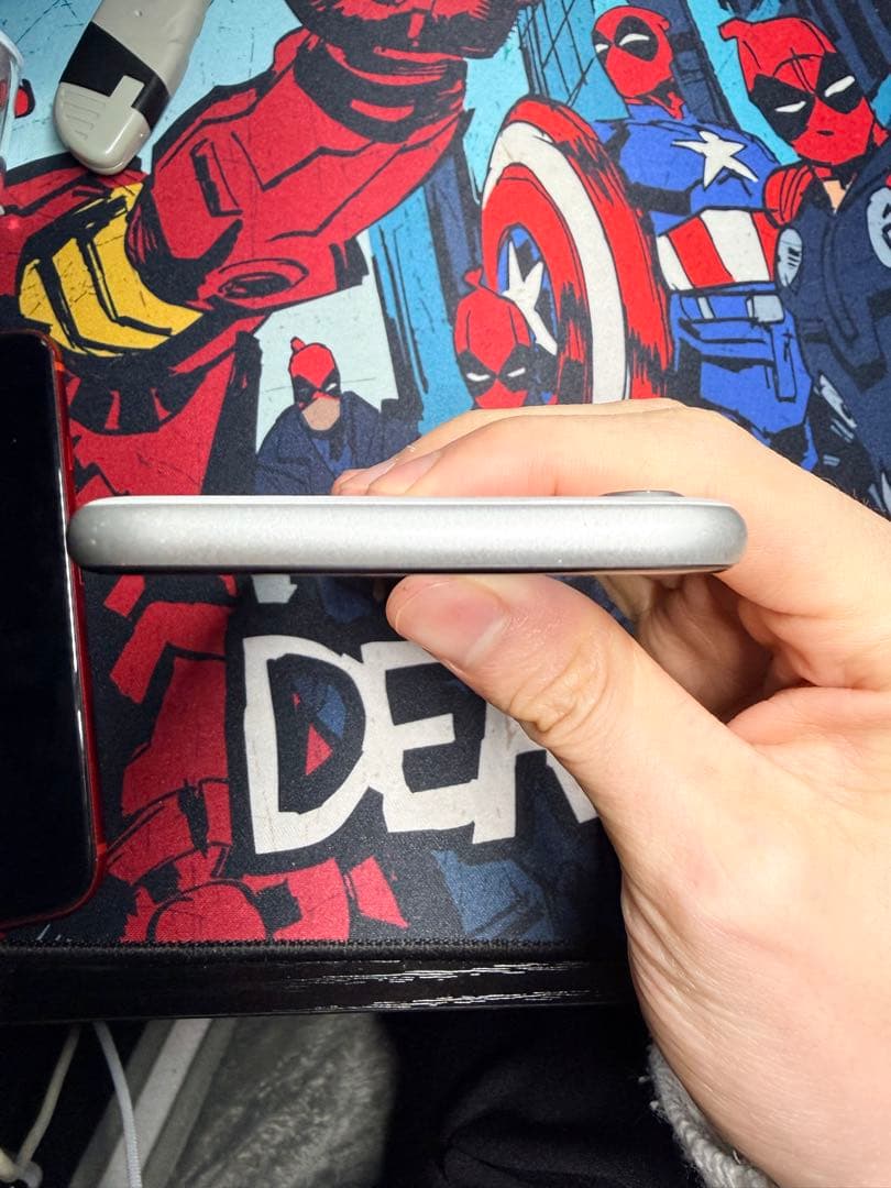 iPhone se2 64GB ホワイトsimフリー