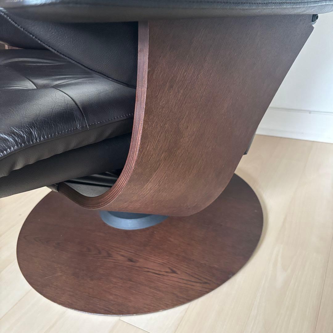 カリモク家具 リクライニングチェア THE FIRST RU7200 ①の本体