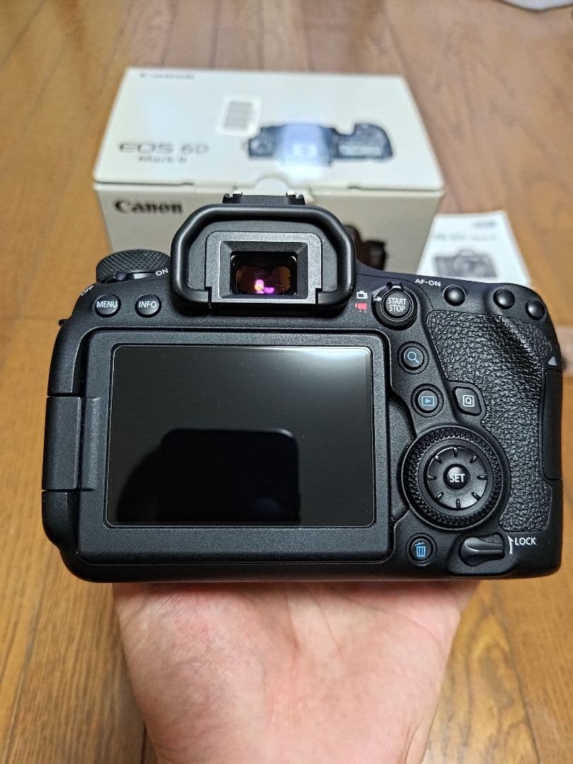 Canon EOS 6D Mark II 本体