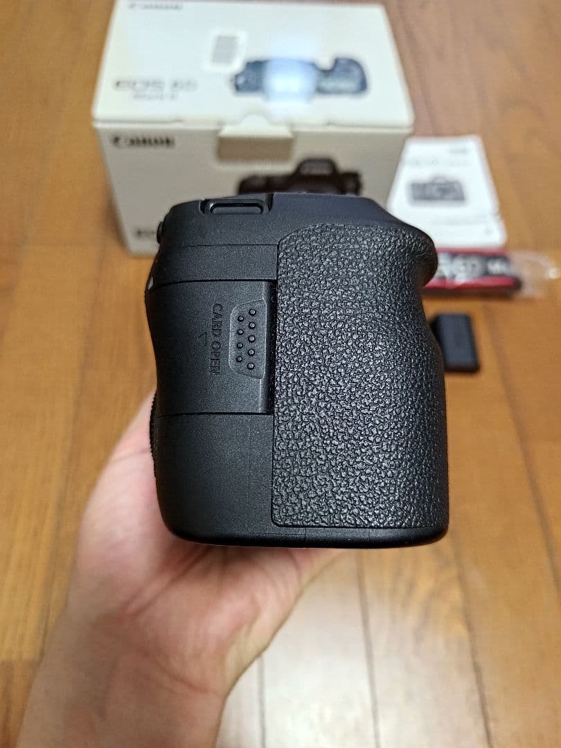 Canon EOS 6D Mark II 本体