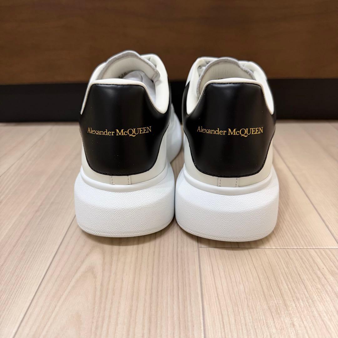 42 27cm アレキサンダーマックイーン【正規品・新品】 白x黒 スニーカー