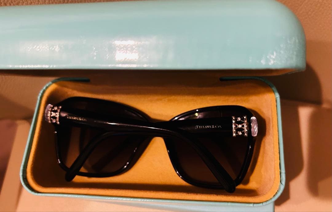 Tiffany & Co. ティファニー　サングラス　ストーン付き