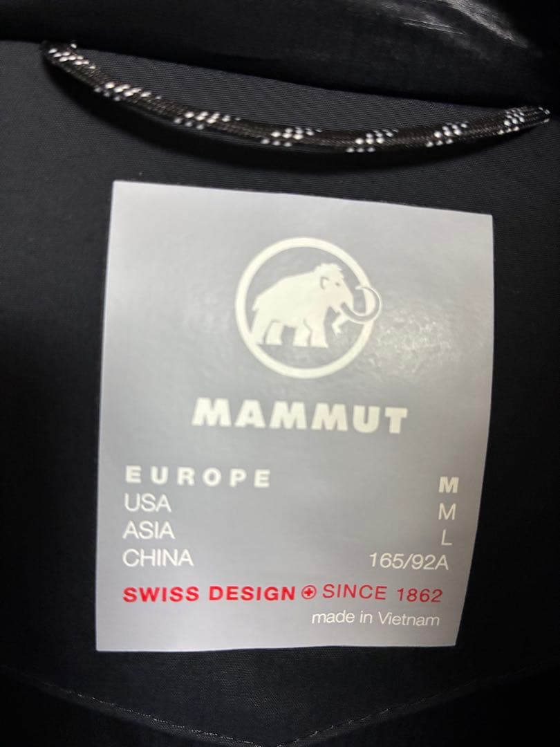 MAMMUT ダウンコートレディース　日本サイズL 試着のみ　ブラック