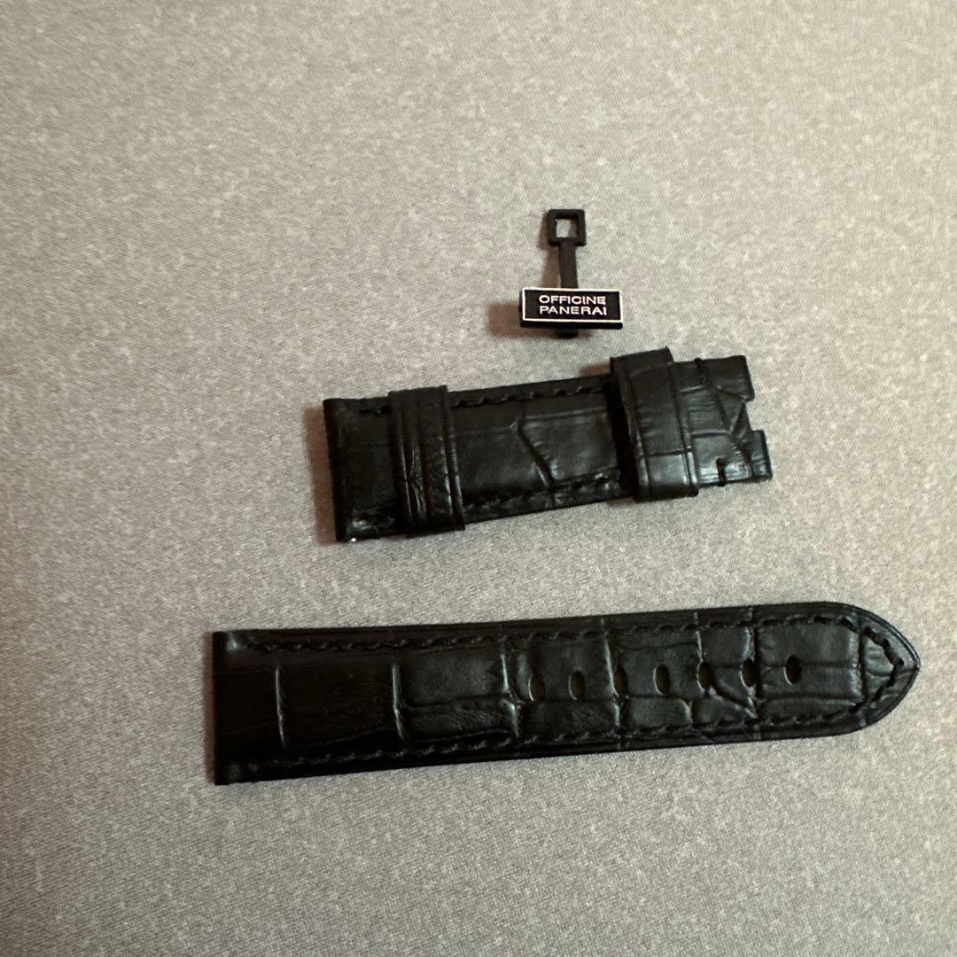 パネライ木箱と未使用ベルト(ブラック)