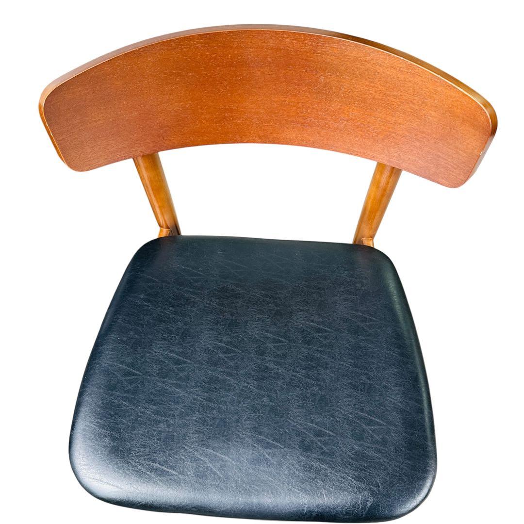 ④美品 カリモク60 Tチェア スタンダードブラック レザー KARIMOKU