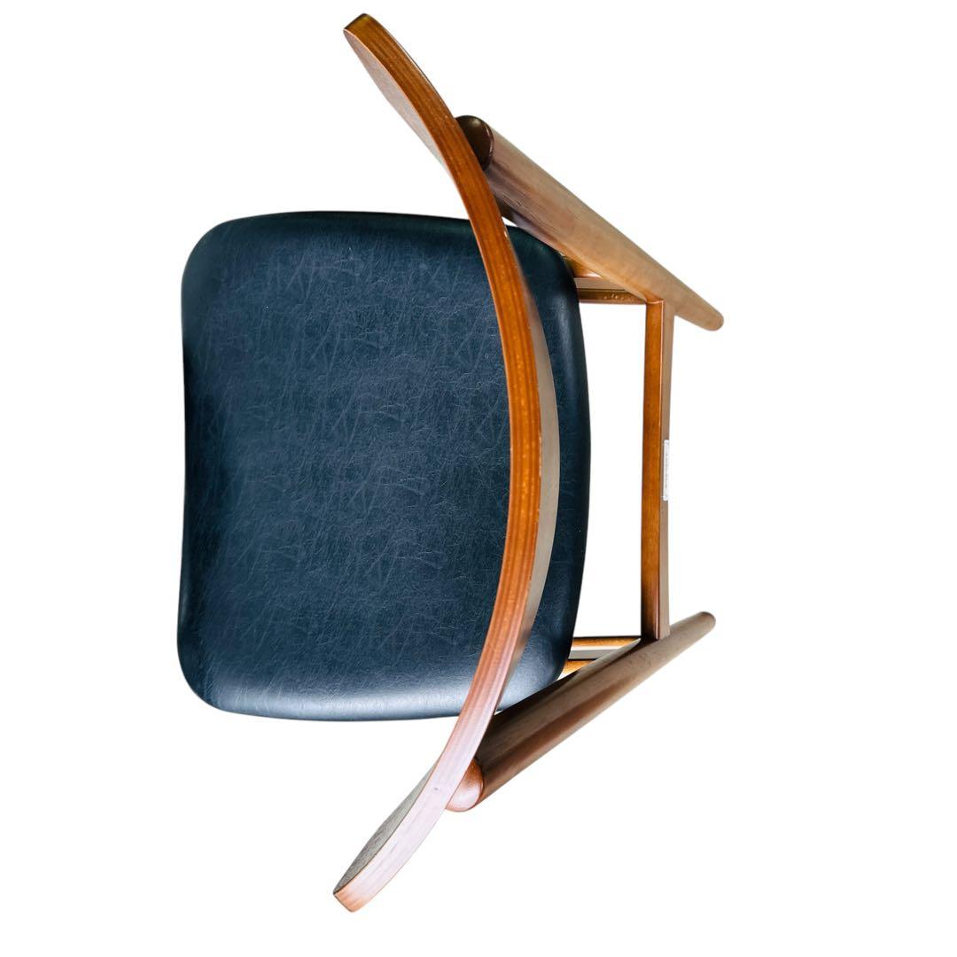 ④美品 カリモク60 Tチェア スタンダードブラック レザー KARIMOKU