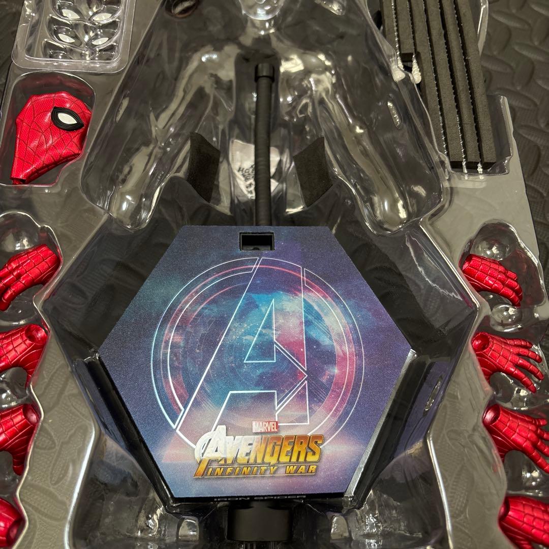 ホットトイズ　アイアン・スパイダー スパイダーマン　マーベル