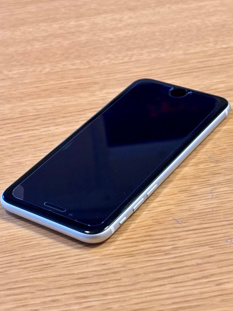 Apple iPhoneSE(第2世代) ホワイト64G/ジャンク品/ボタン不良