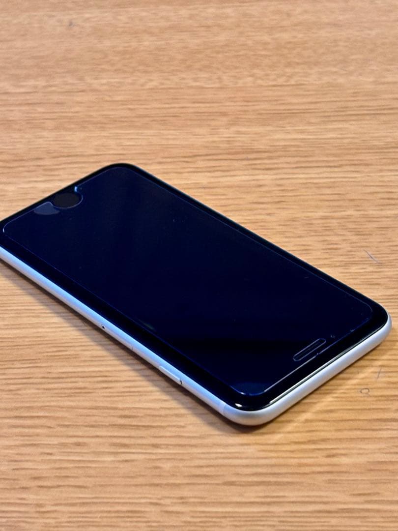 Apple iPhoneSE(第2世代) ホワイト64G/ジャンク品/ボタン不良