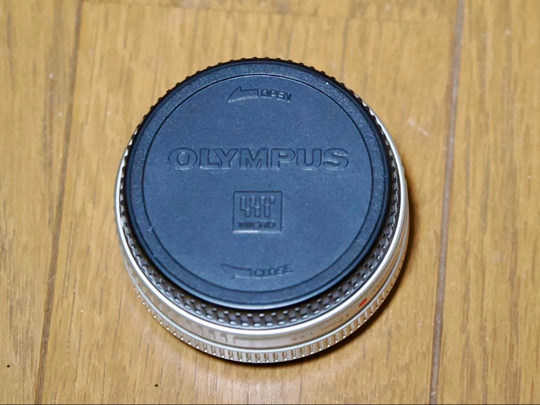 OLYMPUS PEN E-P1 ツインレンズキット(17mm+1442mm)