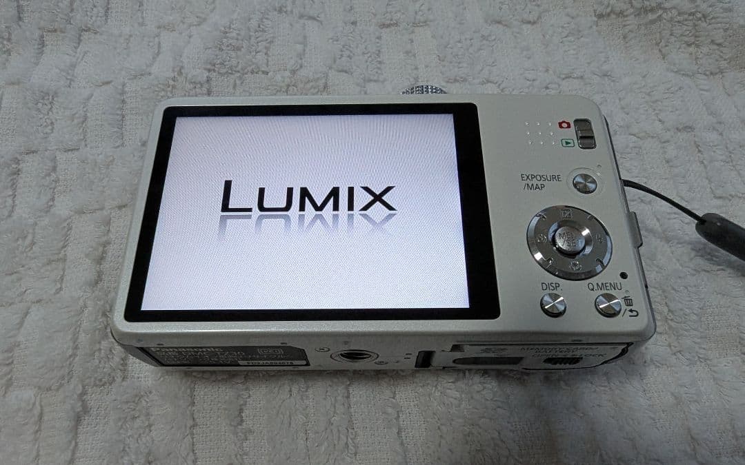 デジタルカメラ Panasonic LUMIX DMC-TZ30