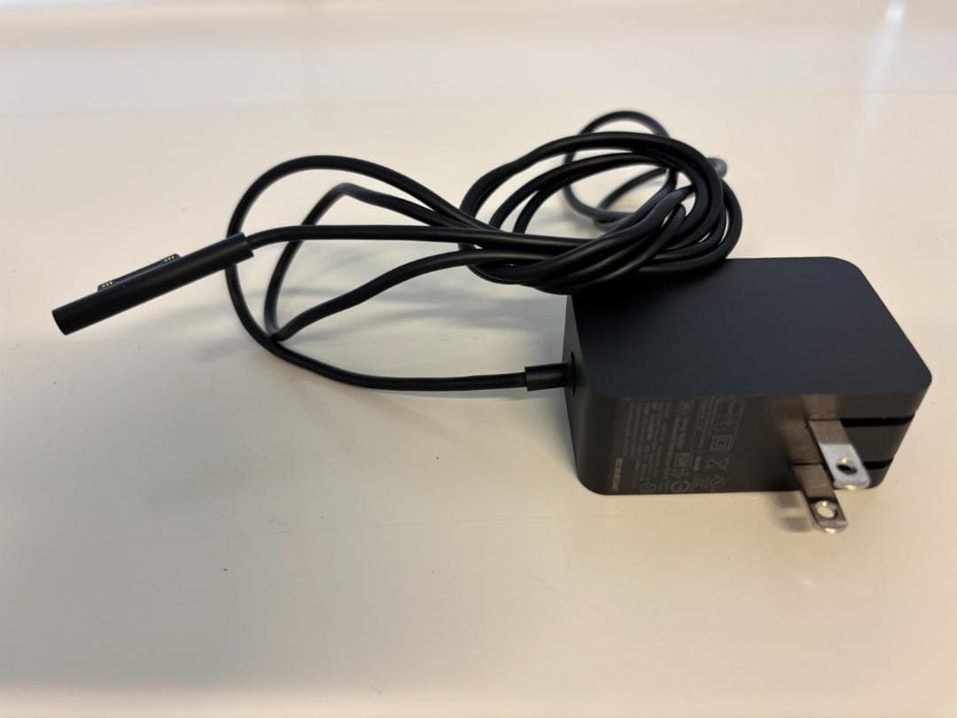 Surface Go 第一世代