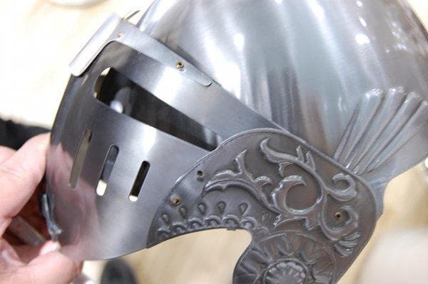 アウトレット 盾とマスク 西洋 甲冑 オブジェ 店内装飾 防具 かっこいい