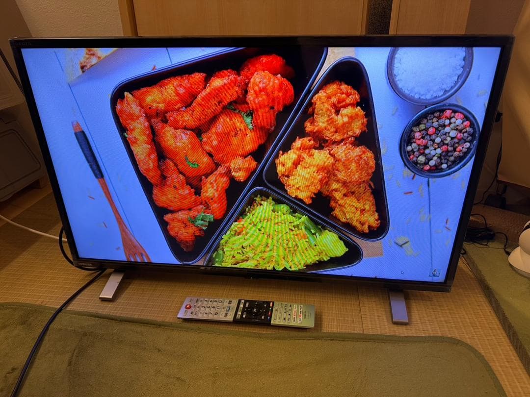 アプリ内蔵極美品　TOSHIBA 東芝 テレビ　32V34　2022年製　32型
