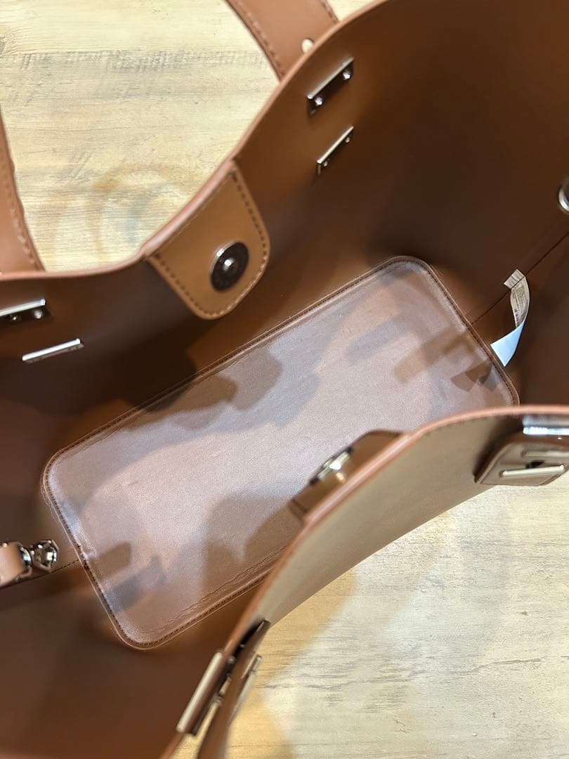 CHARLES & KEITH ブラウン ハンドバッグ トートバッグ