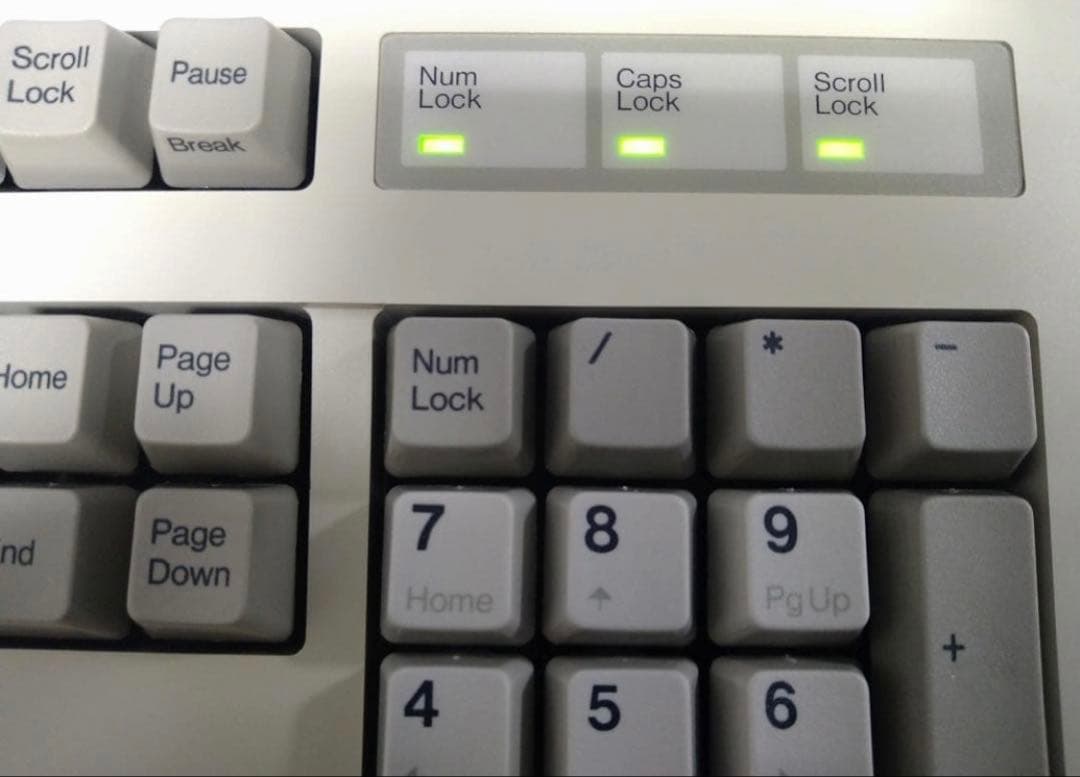 【完動品】IBM 5576-A01バックリングスプリングキーボード