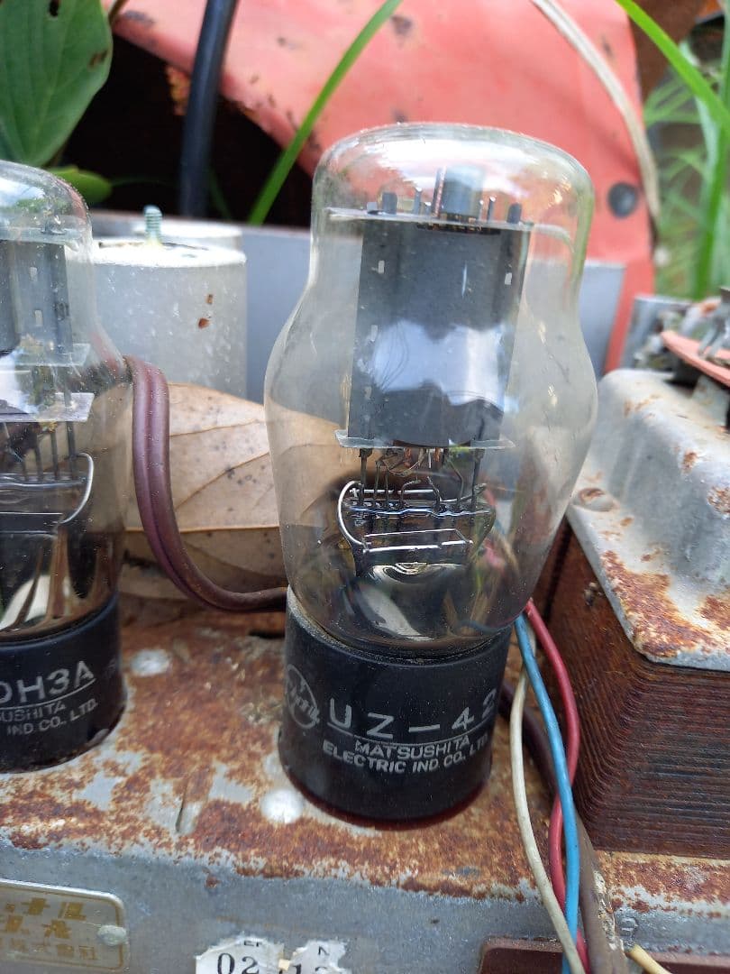 昔の真空管ラジオジャンク