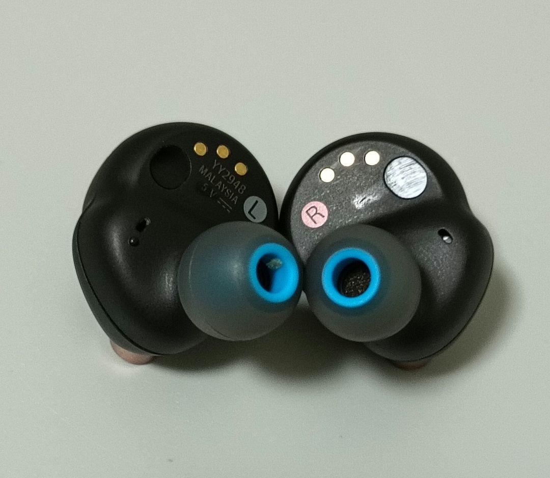 【週末価格!】両方バッテリー交換済　WF-1000XM4 保護ケース付