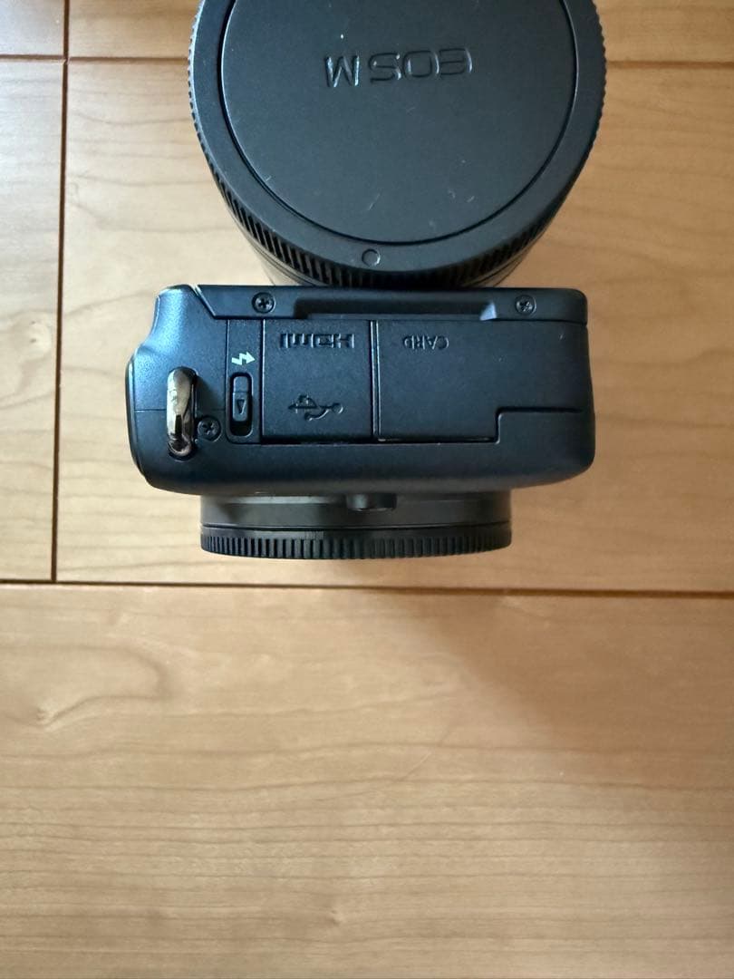 Canon EOS M 10 ミラーレス一眼カメラ 本体とレンズセット