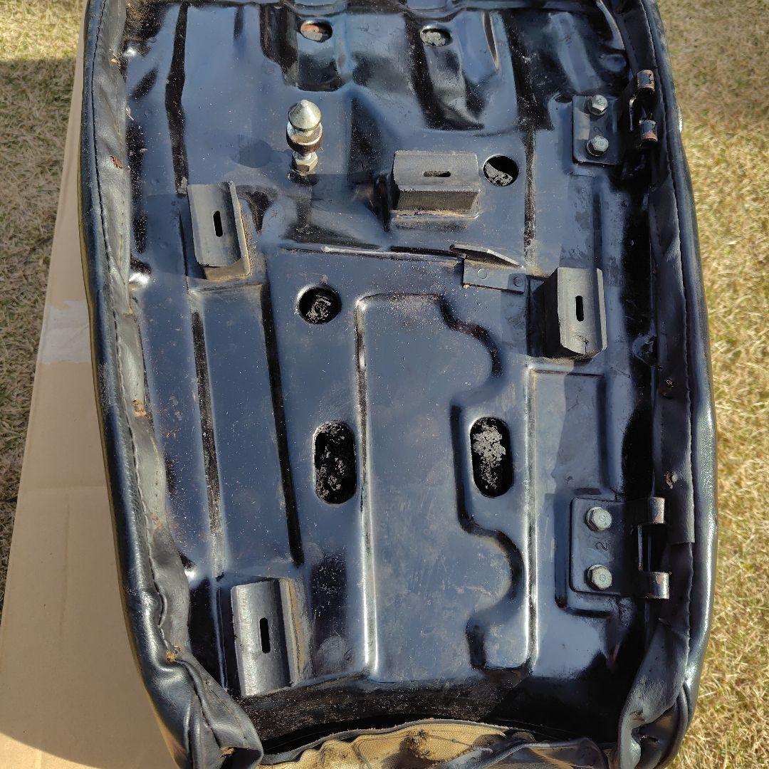 kawasaki Z1シート純正　黒スポンジ