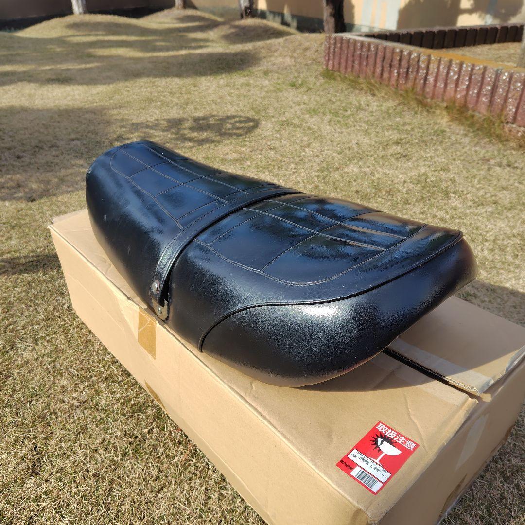 kawasaki Z1シート純正　黒スポンジ