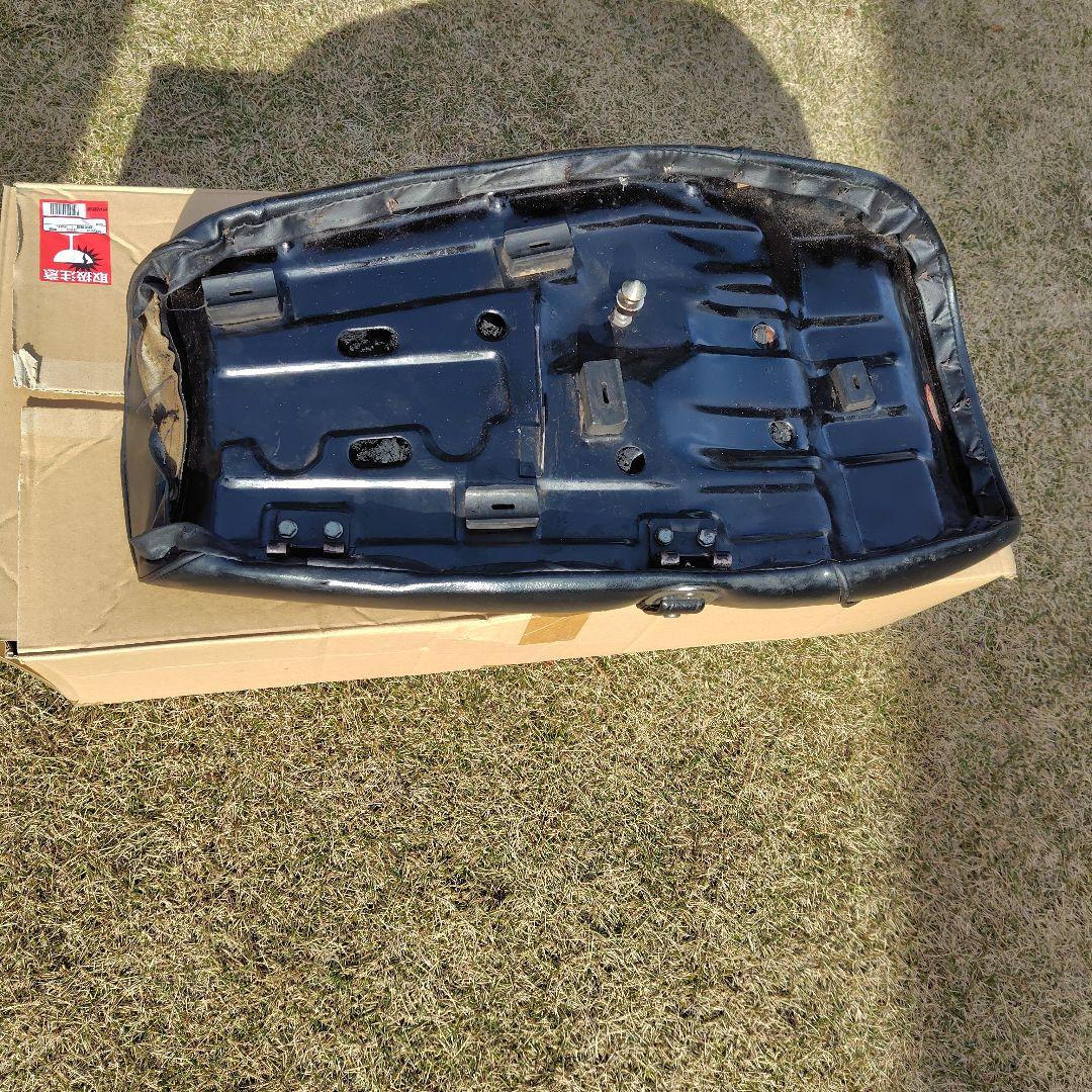 kawasaki Z1シート純正　黒スポンジ