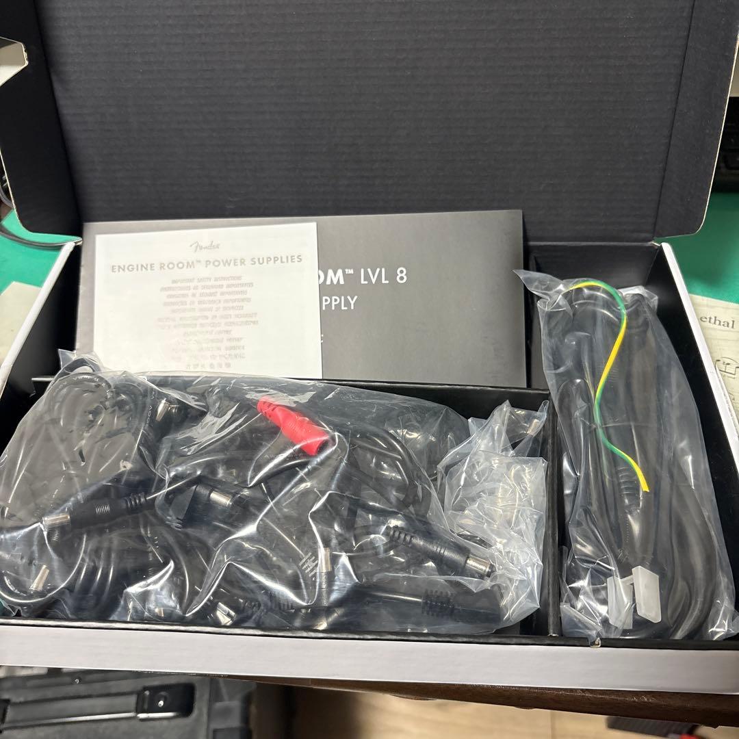 Fender ENGINE ROOM LVL 8 パワーサプライ