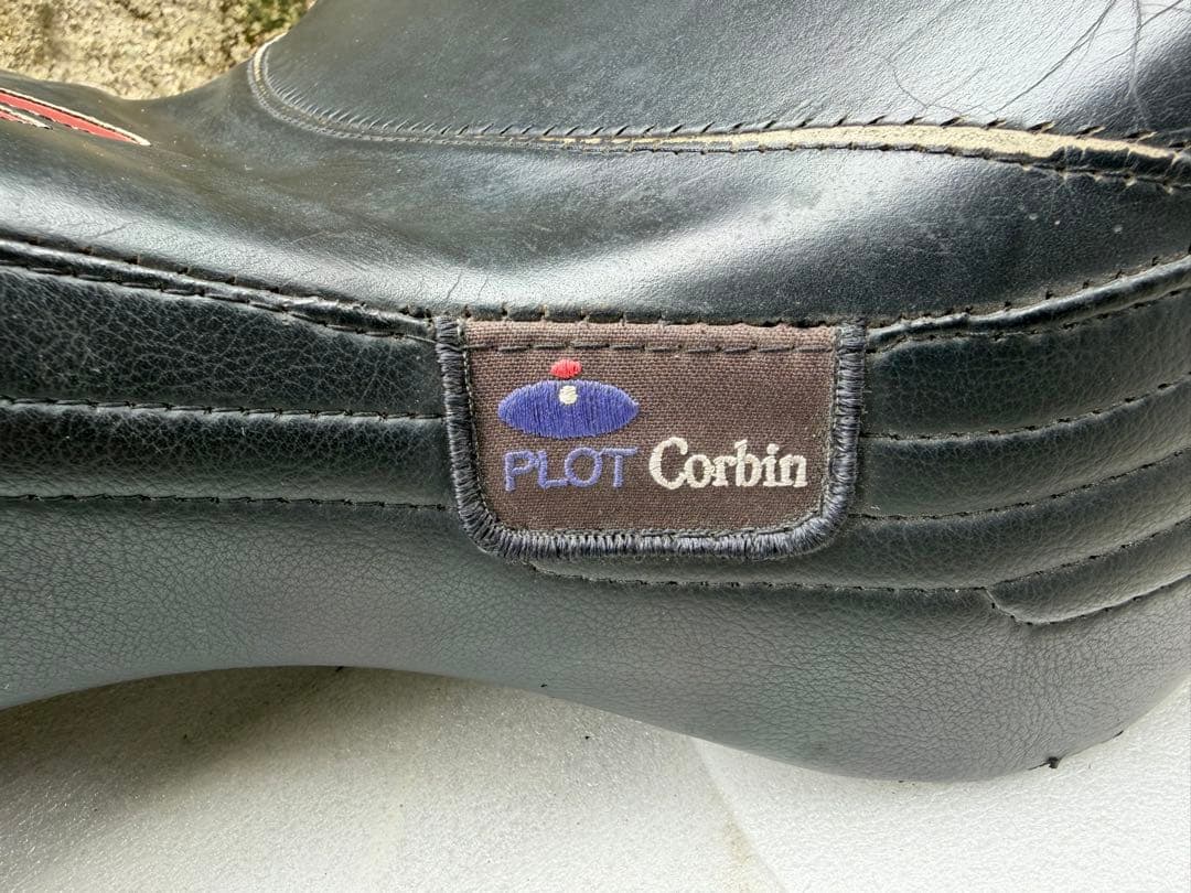 ハーレー　ガンファイターシート　EVO エボ ソフテイル