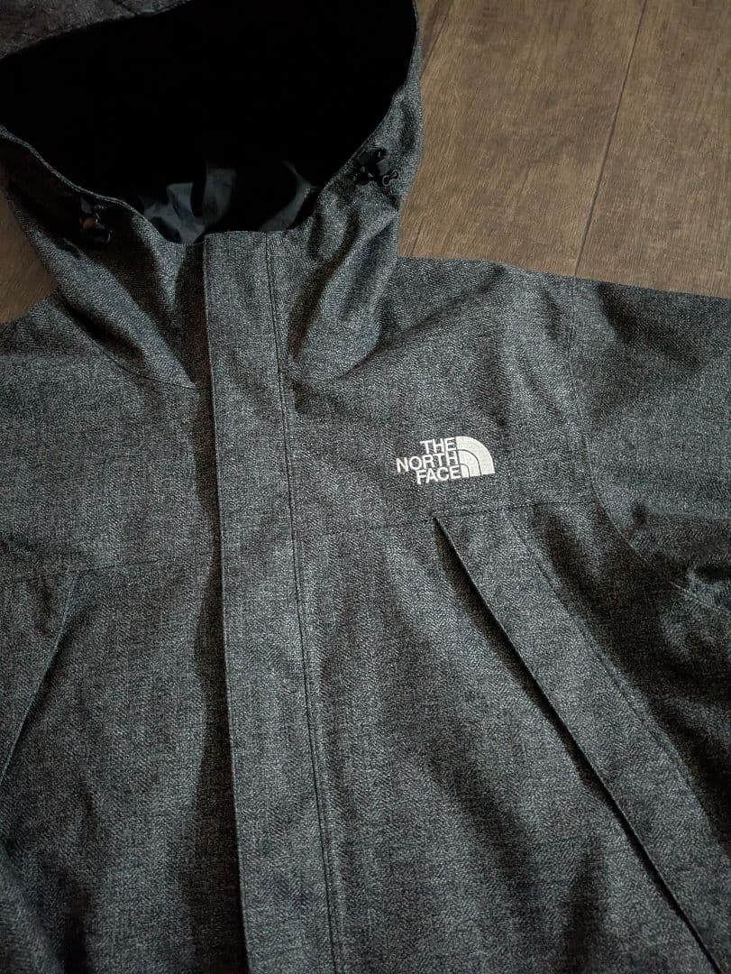 【定価35000円　早い者勝ち！】ノースフェイス　マウンテンパーカー