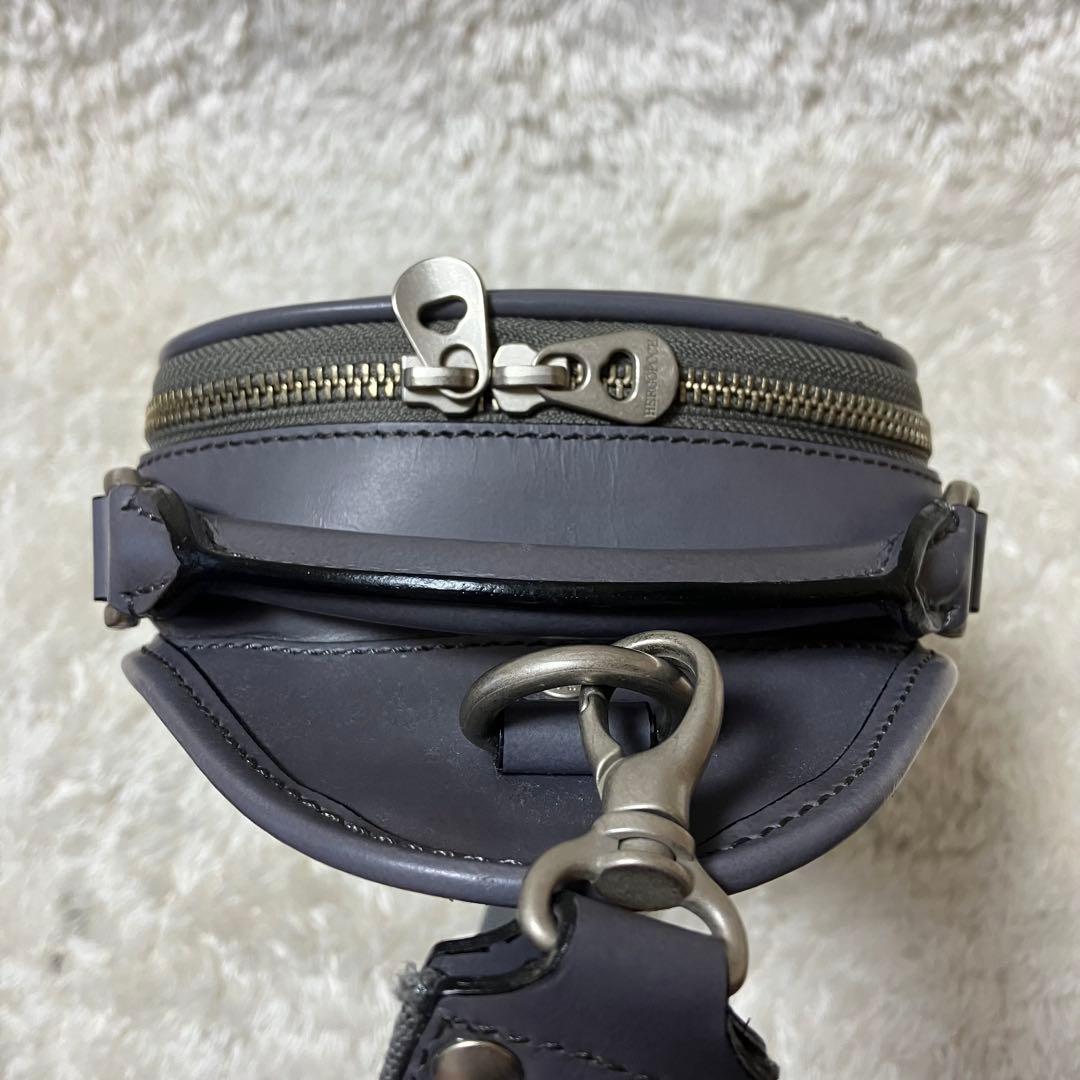 ヤンシィ 様HERGOPOCH ボディーバッグ　ショルダーバッグ　スリング