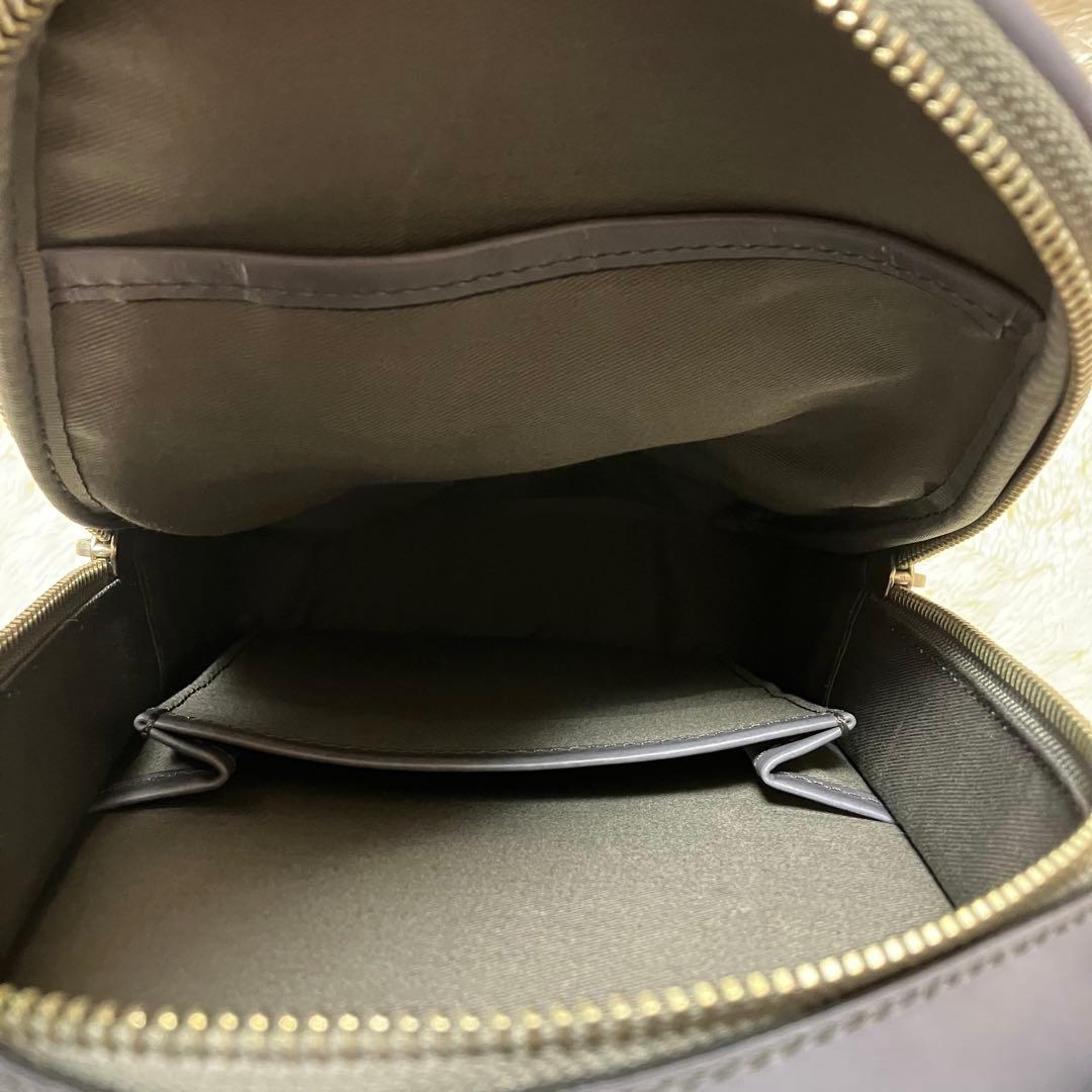 ヤンシィ 様HERGOPOCH ボディーバッグ　ショルダーバッグ　スリング