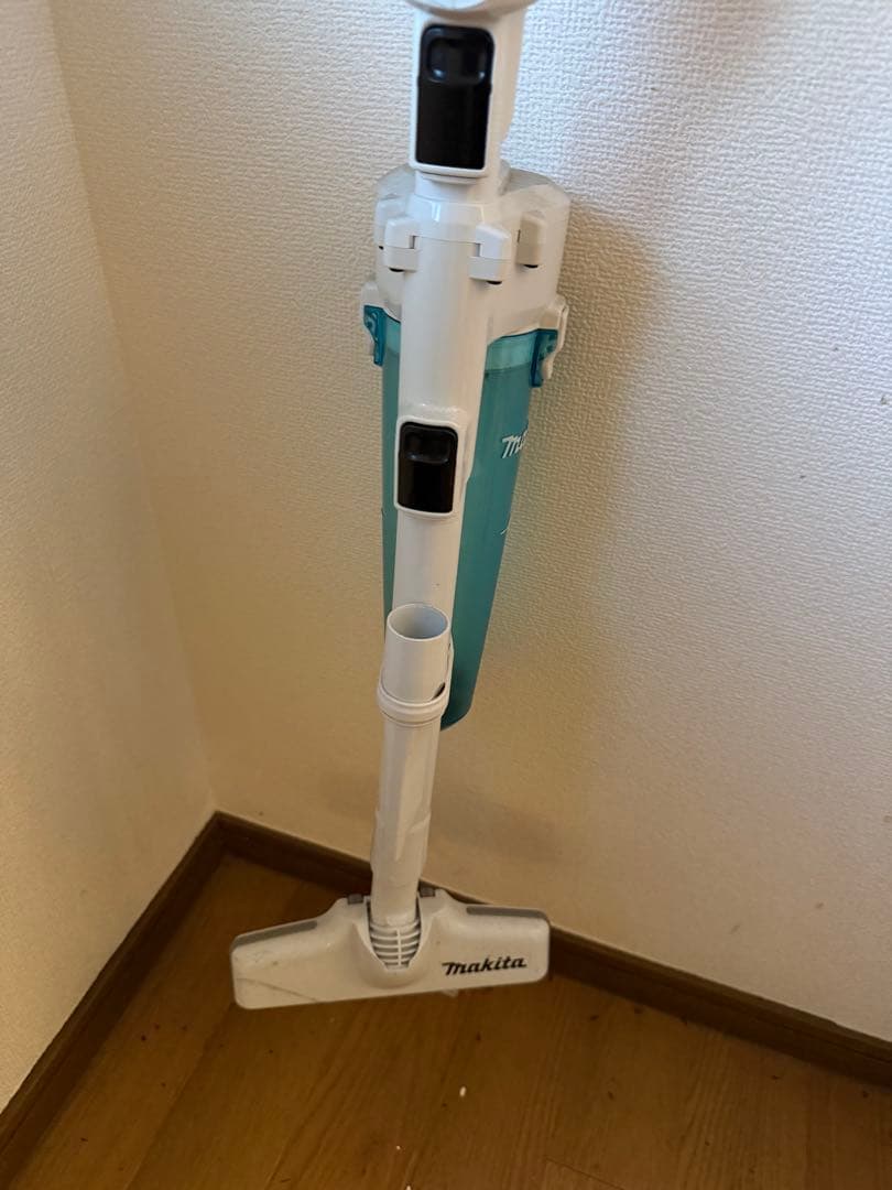 マキタ コードレス掃除機CL282 18Vバッテリ付 CL282FDFCW