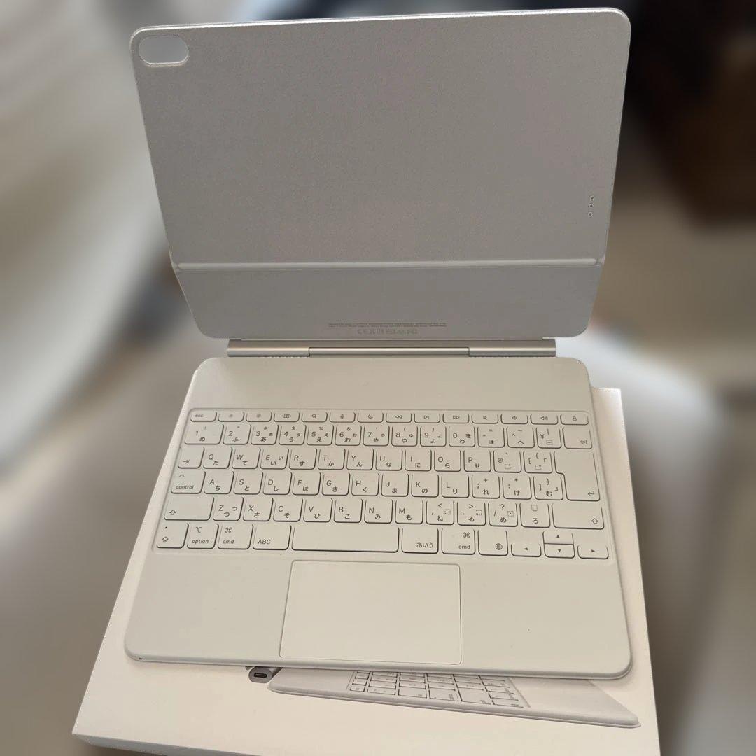 【13インチ】iPad Air M2 128GB+Magic Keyboard