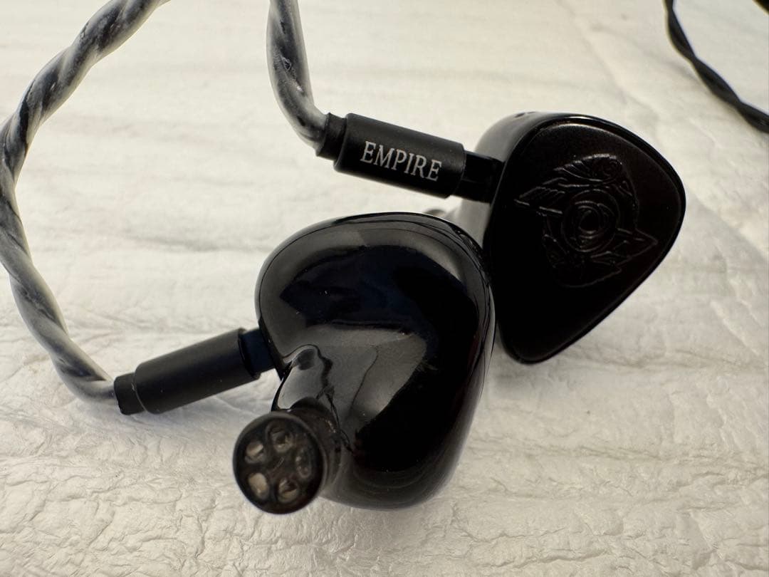 2月4日まで　Empire Ears Raven