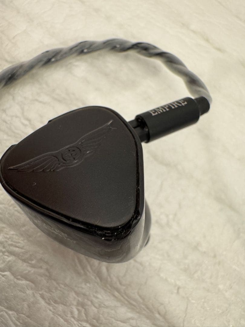 2月4日まで　Empire Ears Raven