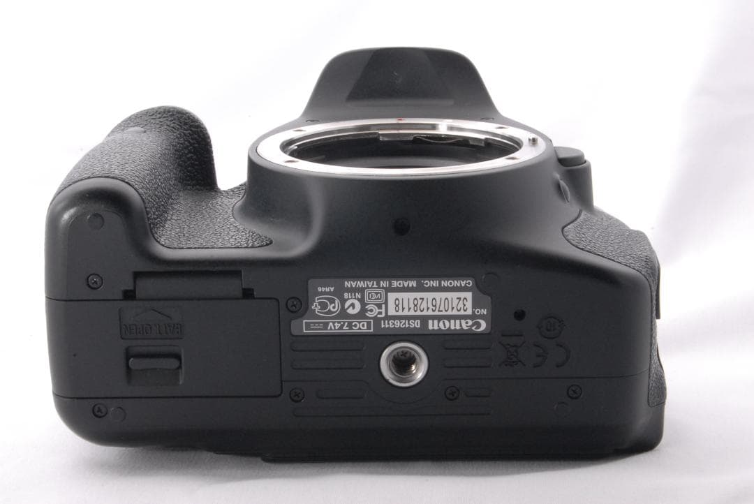 Canon EOS Kiss X5 標準レンズ18-55mm 一眼レフカメラ