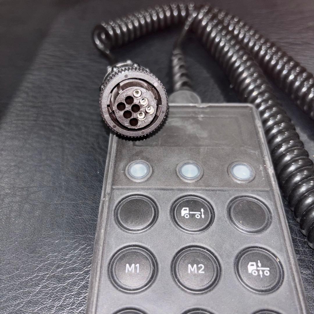 【いすゞ純正部品】 いすゞ エアサスコントローラー　(日野　ふそう　UD共通)