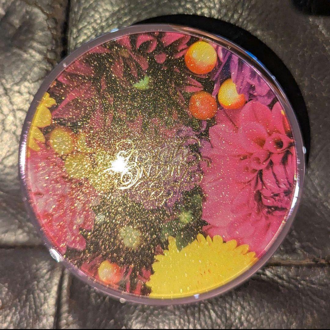 ✨最新版【新品】たかの友梨フラワーパクトファンデーション本体＋リフィル＋ポーチ