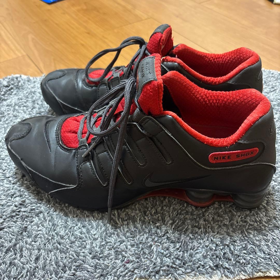 [希少] Nike SHOX NZ ブラック/レッド