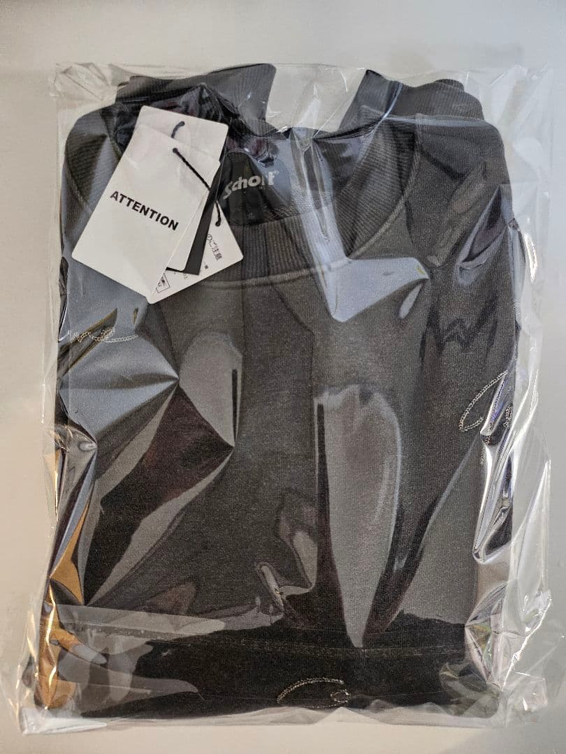 Schott 黒のトレーナー 未使用