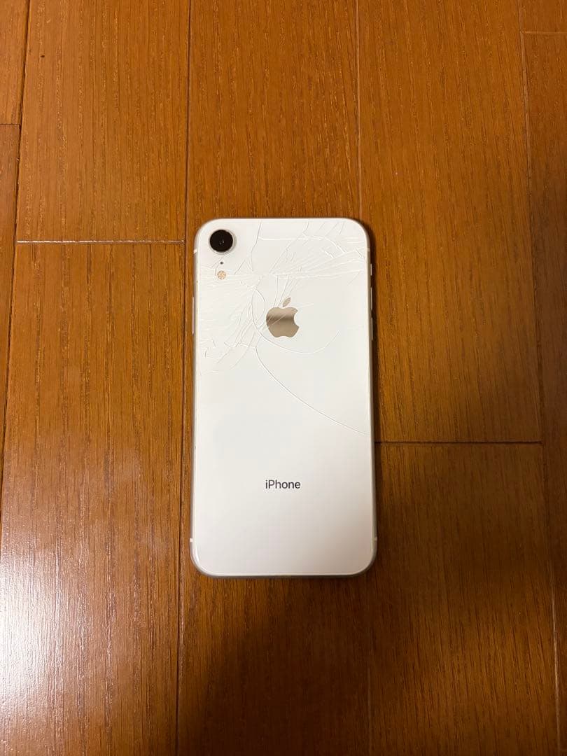 【ジャンク品】Apple iPhone XR ホワイト 本体